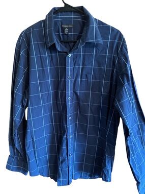 Dockers Men's Navy and Light Blue Windowpane Button-Down Shirt